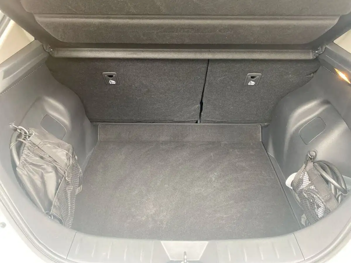 2021-nissan-leaf-e-e-n-connecta-big-11
