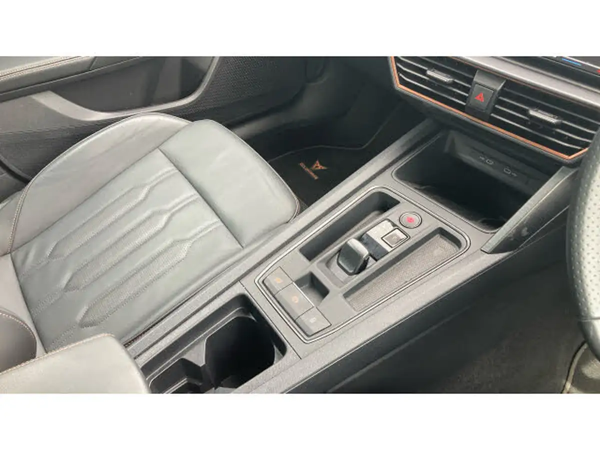 2024-cupra-formentor-14-e-hybrid-v2-big-13