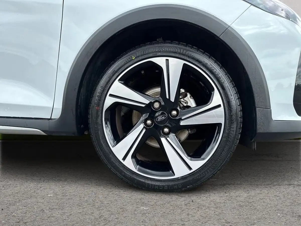 2023-ford-fiesta-10t-active-125ps-hybrid-mhev-big-8