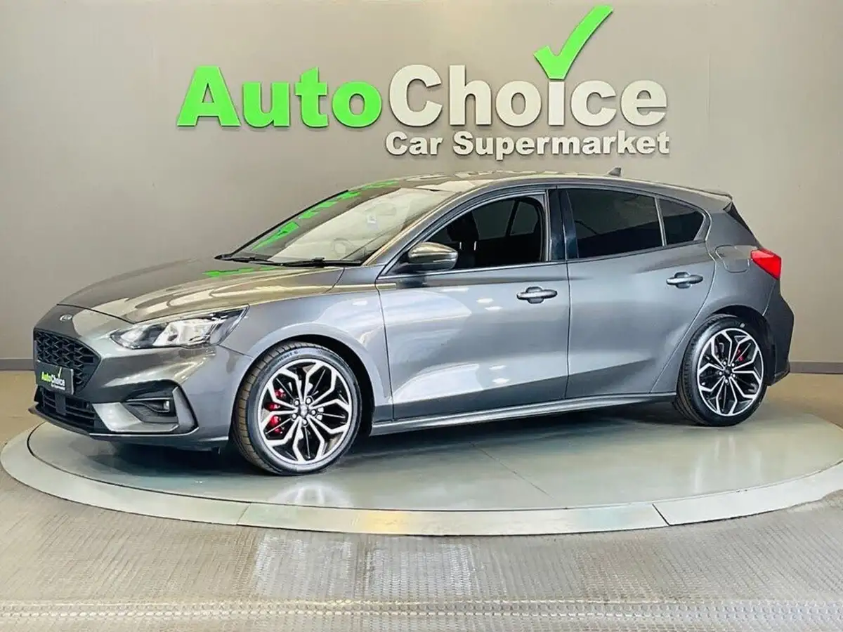 2019-ford-focus-15t-st-line-x-182ps-hatchback-big-8