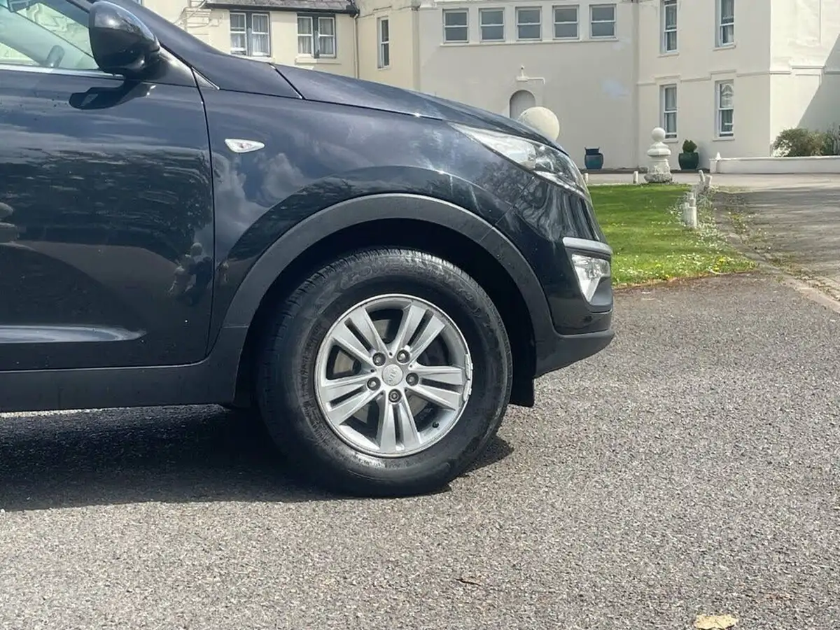2010-kia-sportage-16-1-big-4