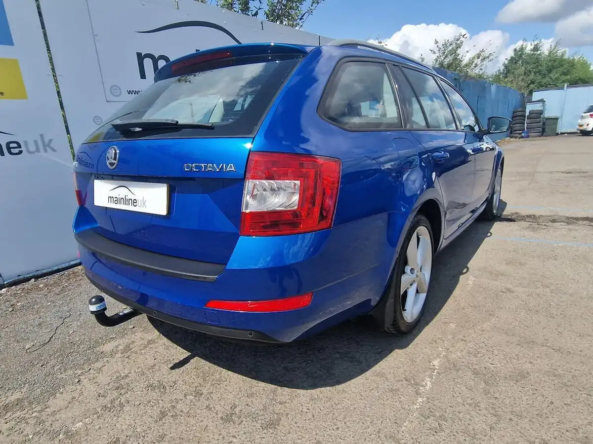 2015-skoda-octavia-20tdi-se-l-estate-big-10
