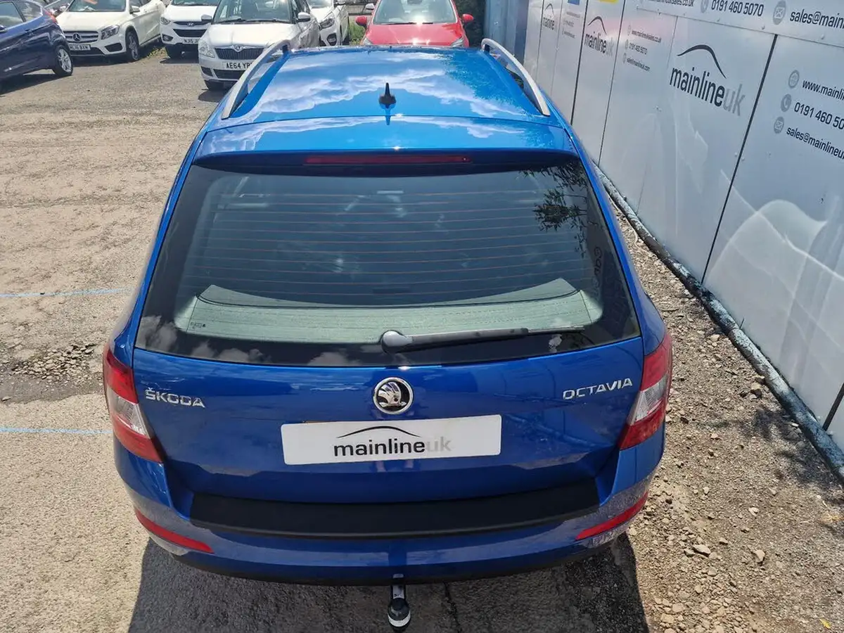 2015-skoda-octavia-20tdi-se-l-estate-big-34