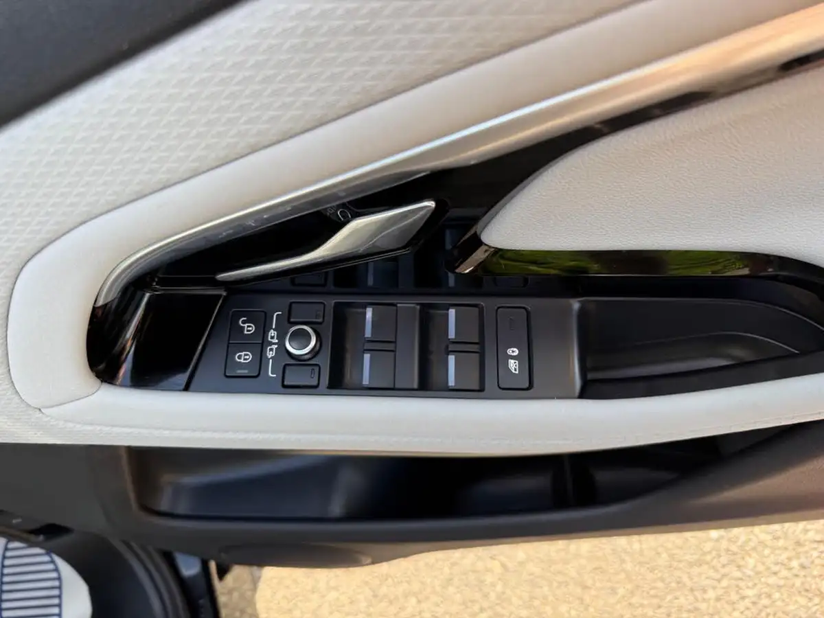 2020-land-rover-range-rover-evoque-20-d150-r-dynamic-big-39
