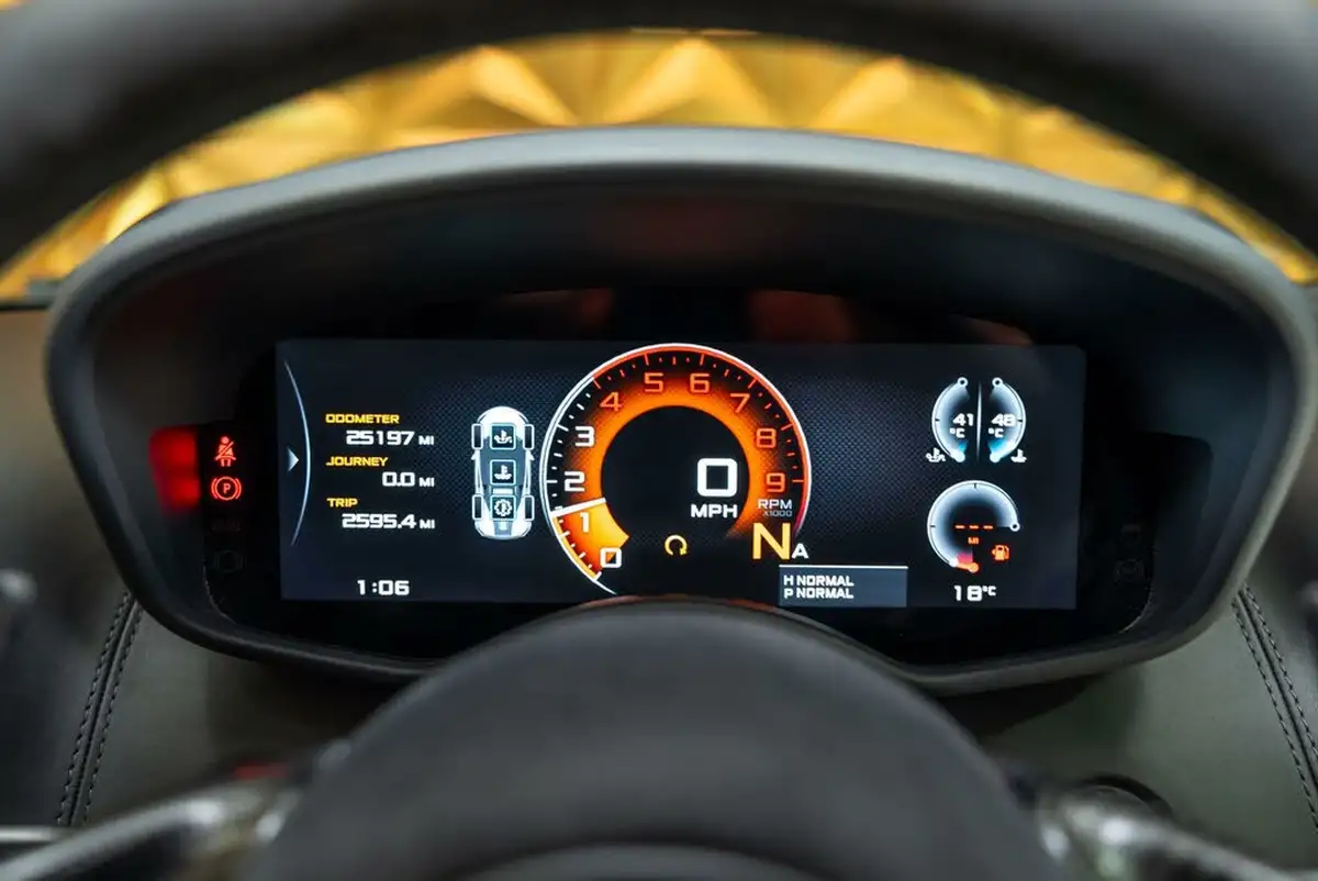 2019-mclaren-570s-38-coupe-big-13