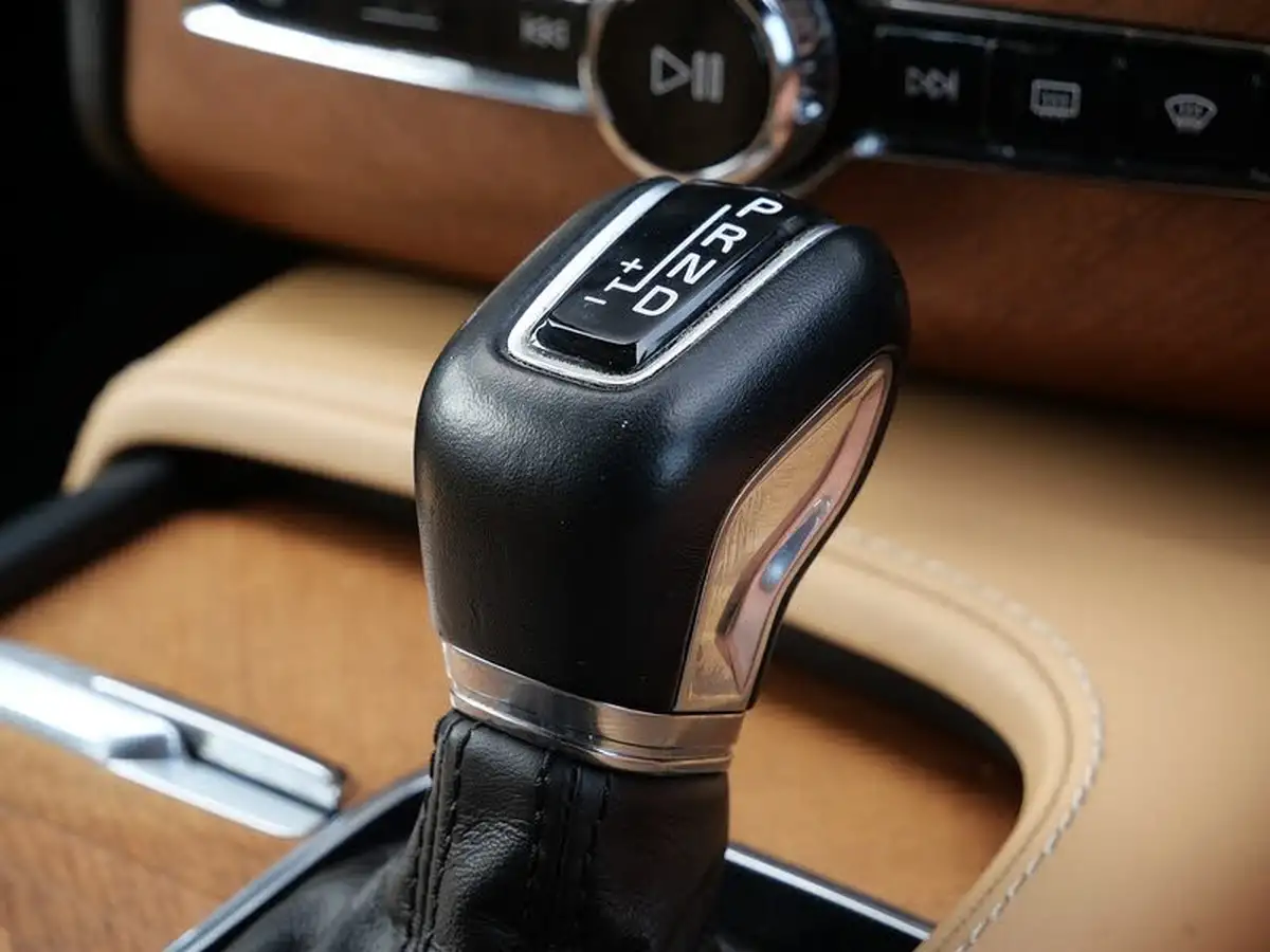 2018-volvo-xc90-20td-d5-inscription-4x4-big-25