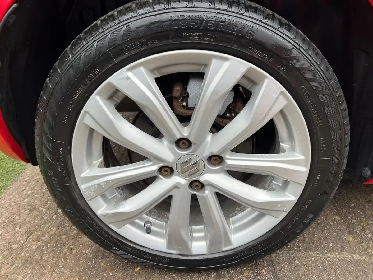 2016-suzuki-swift-12-sz4-94ps-nav-5d-big-63