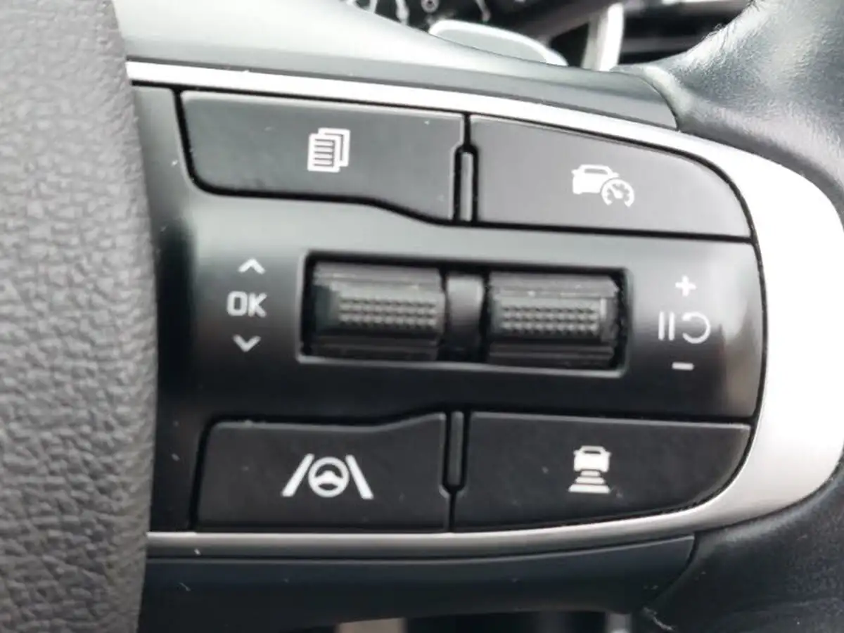2022-kia-sportage-16-t-gdi-awd-4-48v-dct-big-16
