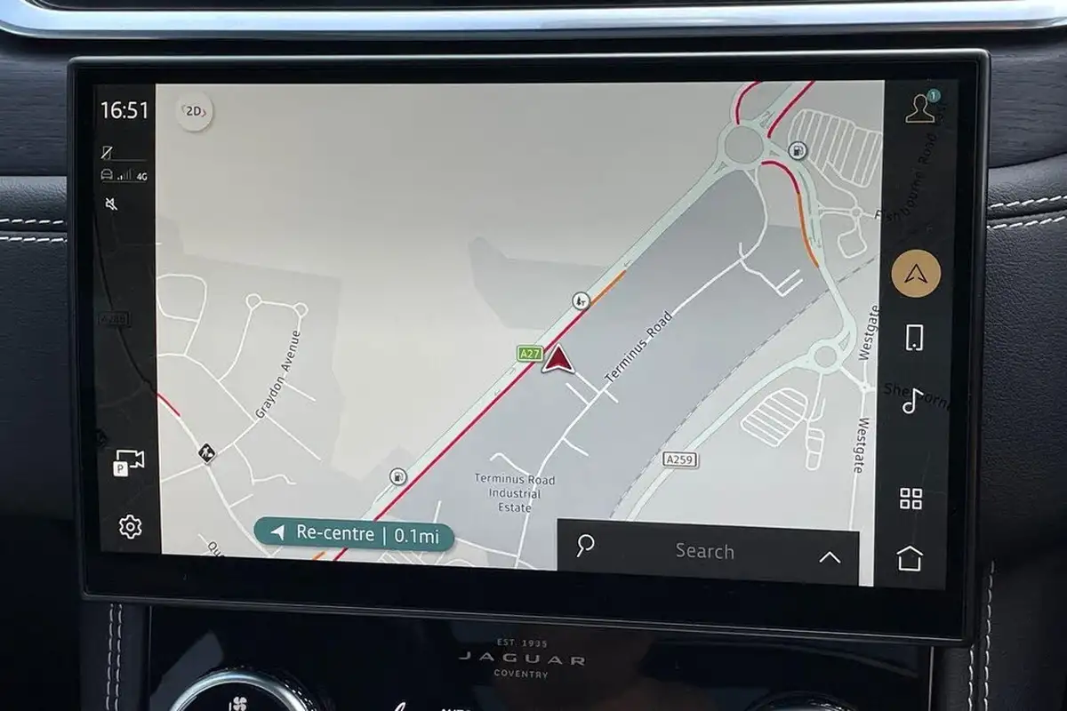 2022-jaguar-f-pace-20-p400e-r-dynamic-hse-big-3