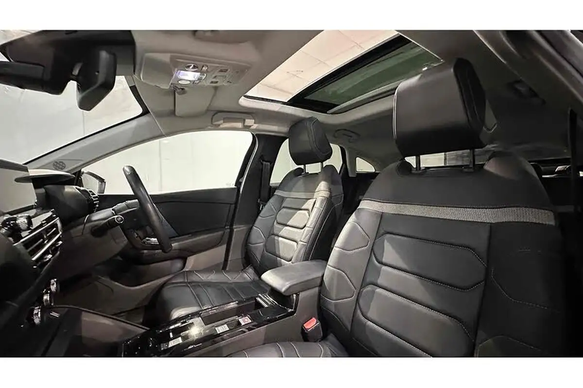2022-citroen-c4-e-shine-plus-big-21