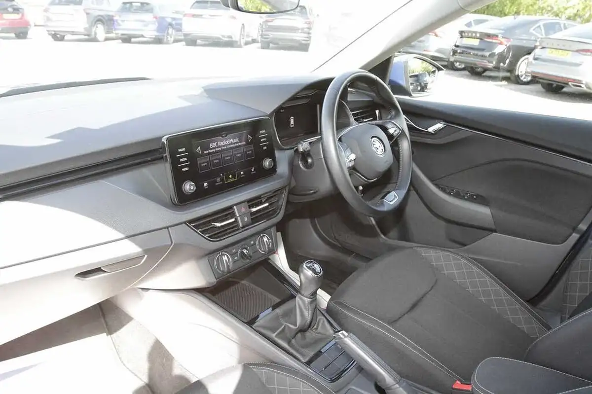 2022-skoda-kamiq-10-tsi-se-95ps-big-1