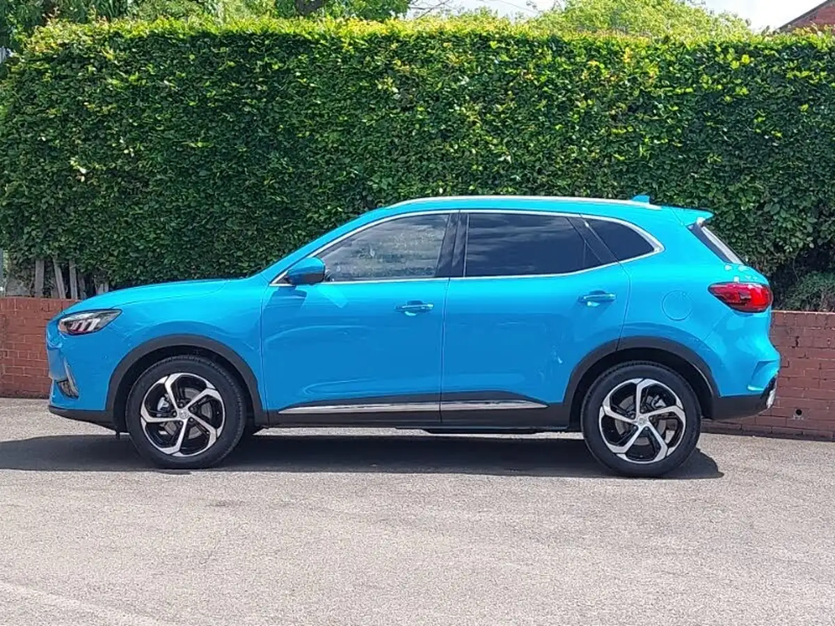 2024-mg-hs-15t-gdi-trophy-258ps-plug-in-hybrid-1490cc-auto-big-3