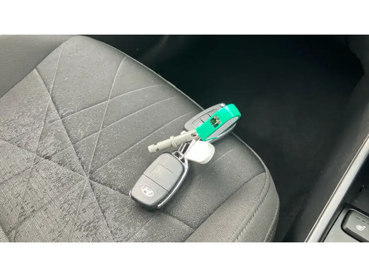 2024-hyundai-bayon-10-t-gdi-premium-100ps-48-volt-mhev-dct-big-19