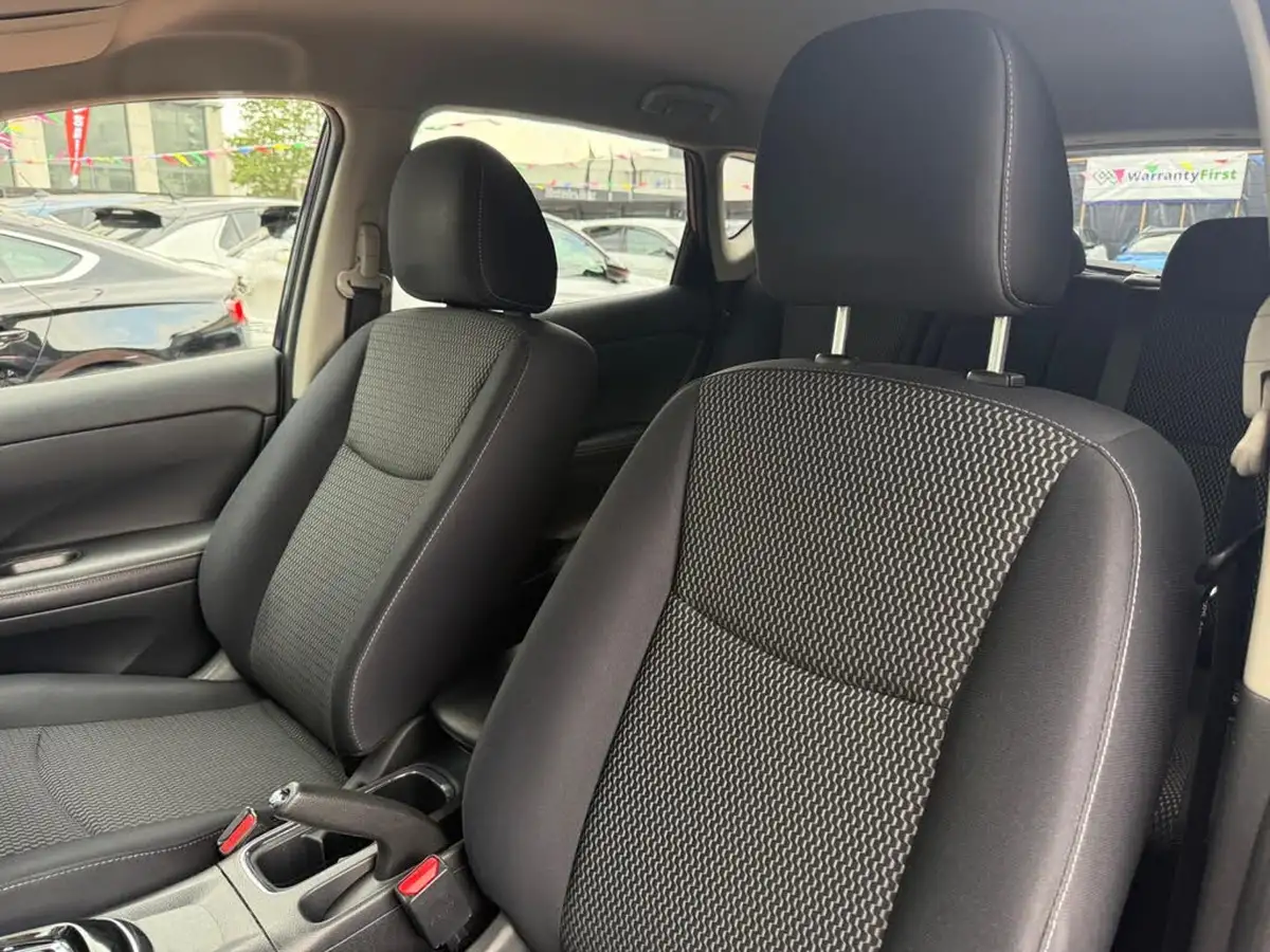 2015-nissan-pulsar-12-n-tec-xtronic-big-33