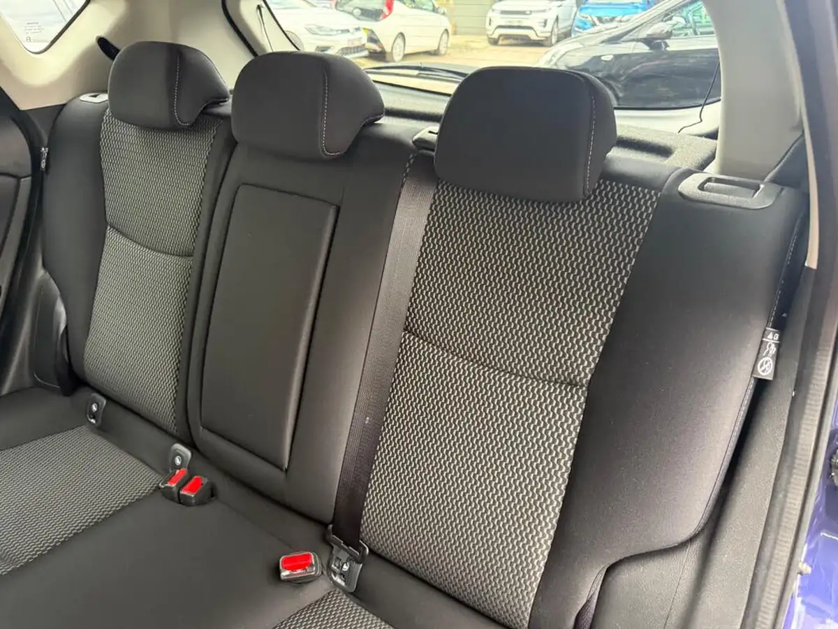2015-nissan-pulsar-12-n-tec-xtronic-big-57