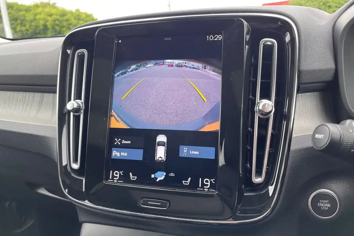 2022-volvo-xc40-15-t5-inscription-pro-big-54