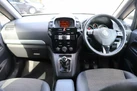 2010-vauxhall-zafira-16-design-small-2