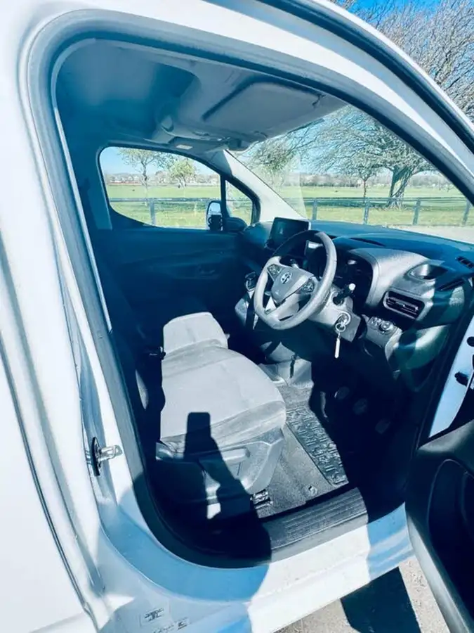 2021-vauxhall-combo-15cdti-sportive-2300-100pseu6dt-l1h1-panel-big-20