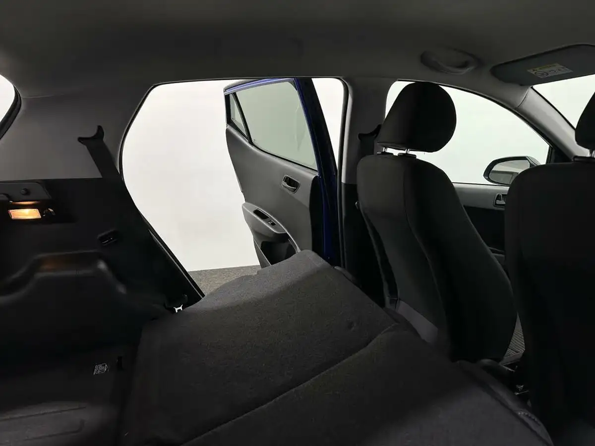 2019-hyundai-i10-10-play-big-40