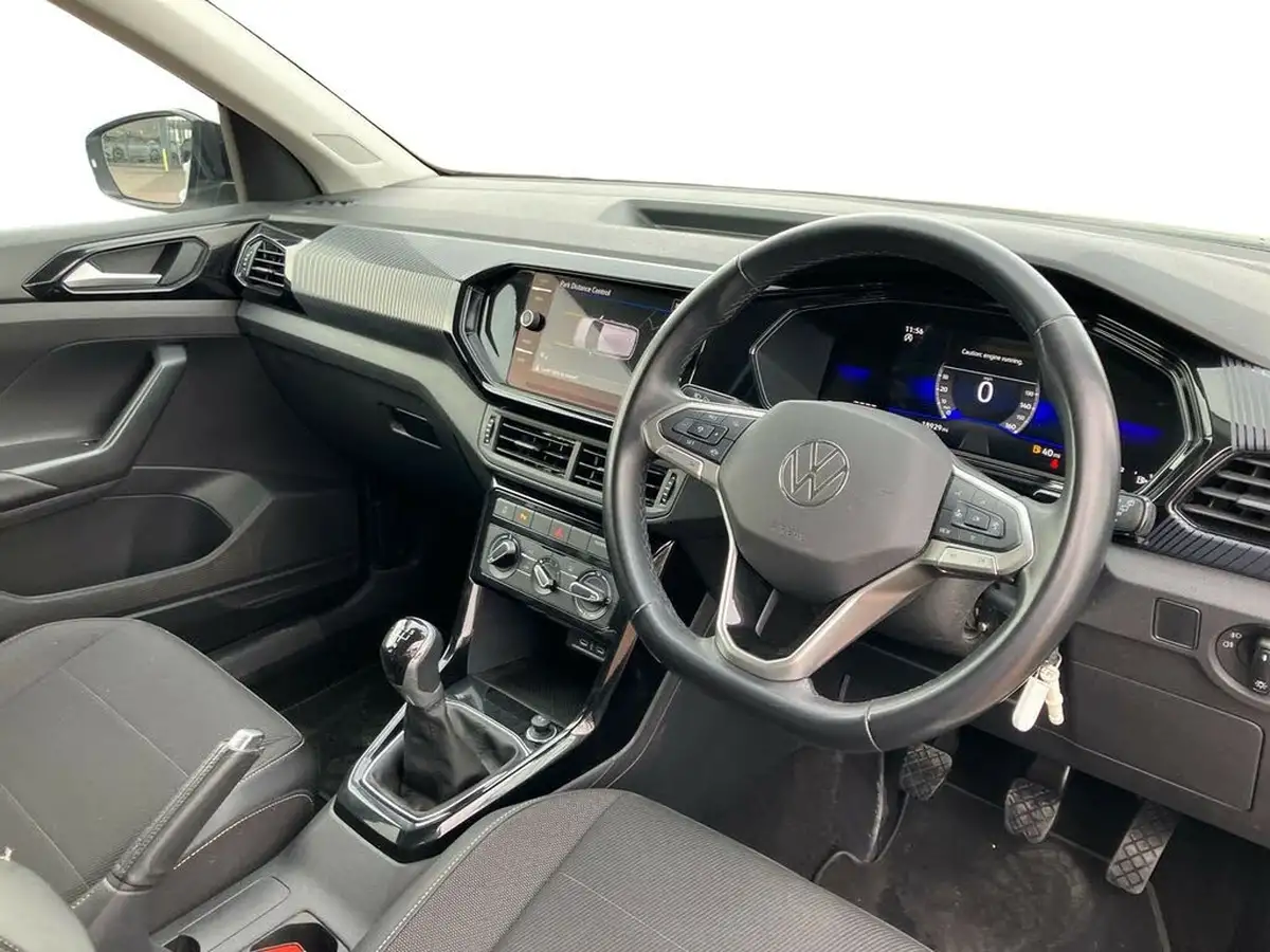 2023-volkswagen-t-cross-10-tsi-black-edition-95ps-big-7