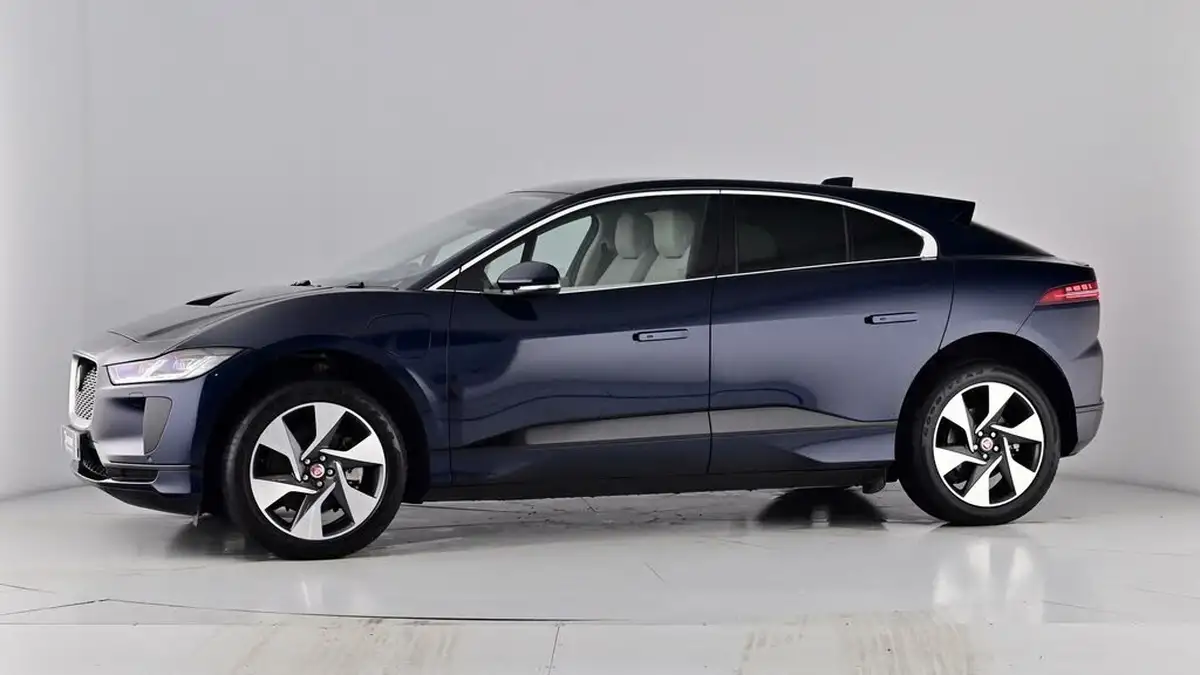 2022-jaguar-i-pace-ev400-se-big-61