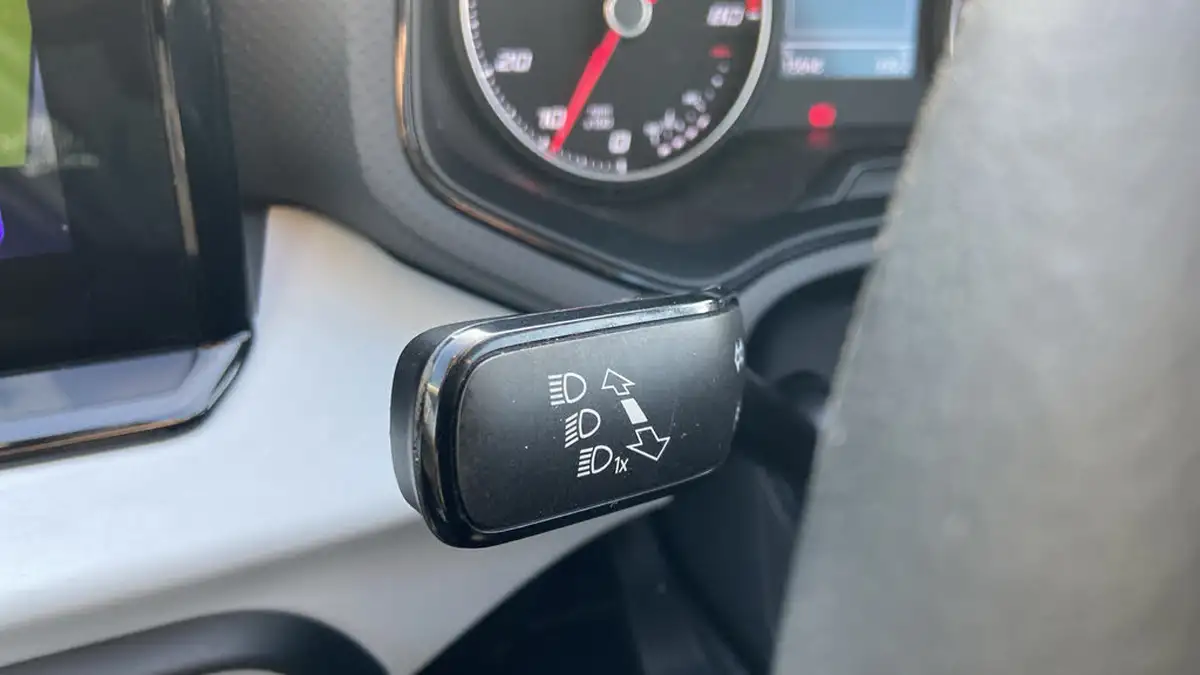 2022-seat-ibiza-10-tsi-se-technology-big-26