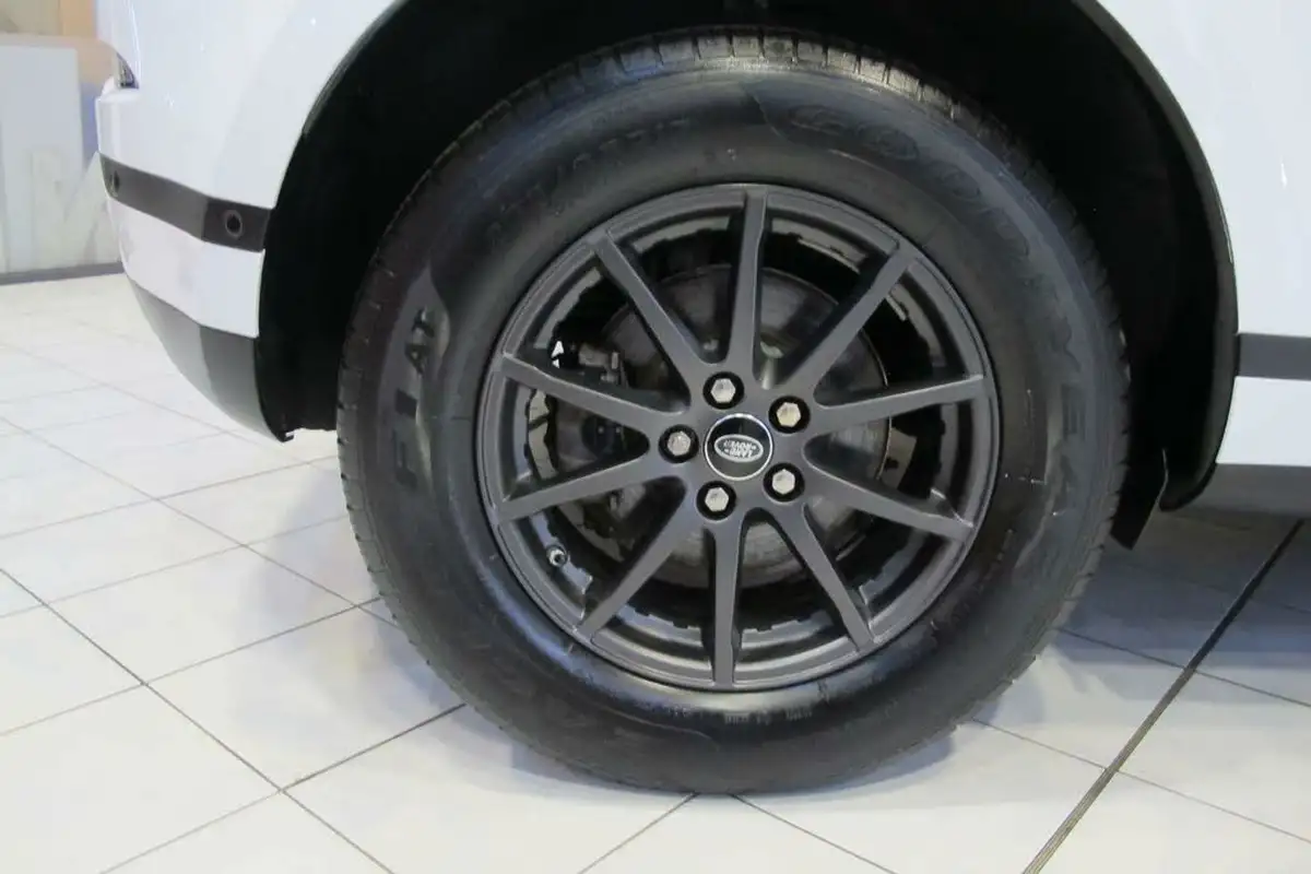 2021-land-rover-range-rover-evoque-20-d165-big-39