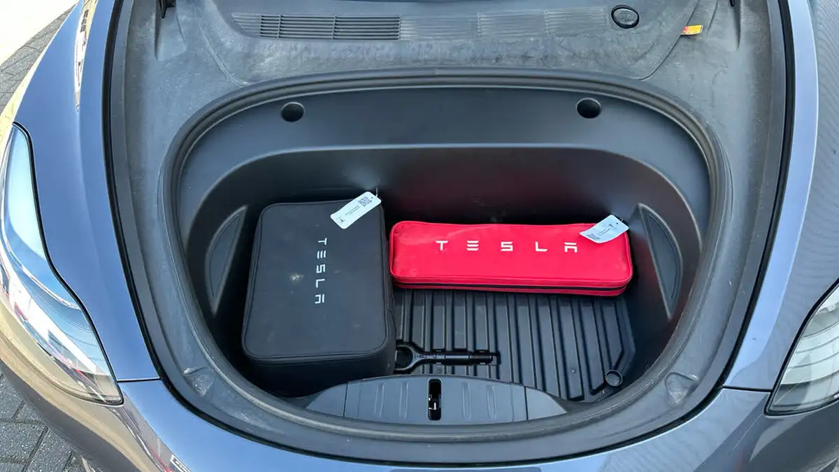 2021-tesla-model-3-e-long-range-4x4-big-15