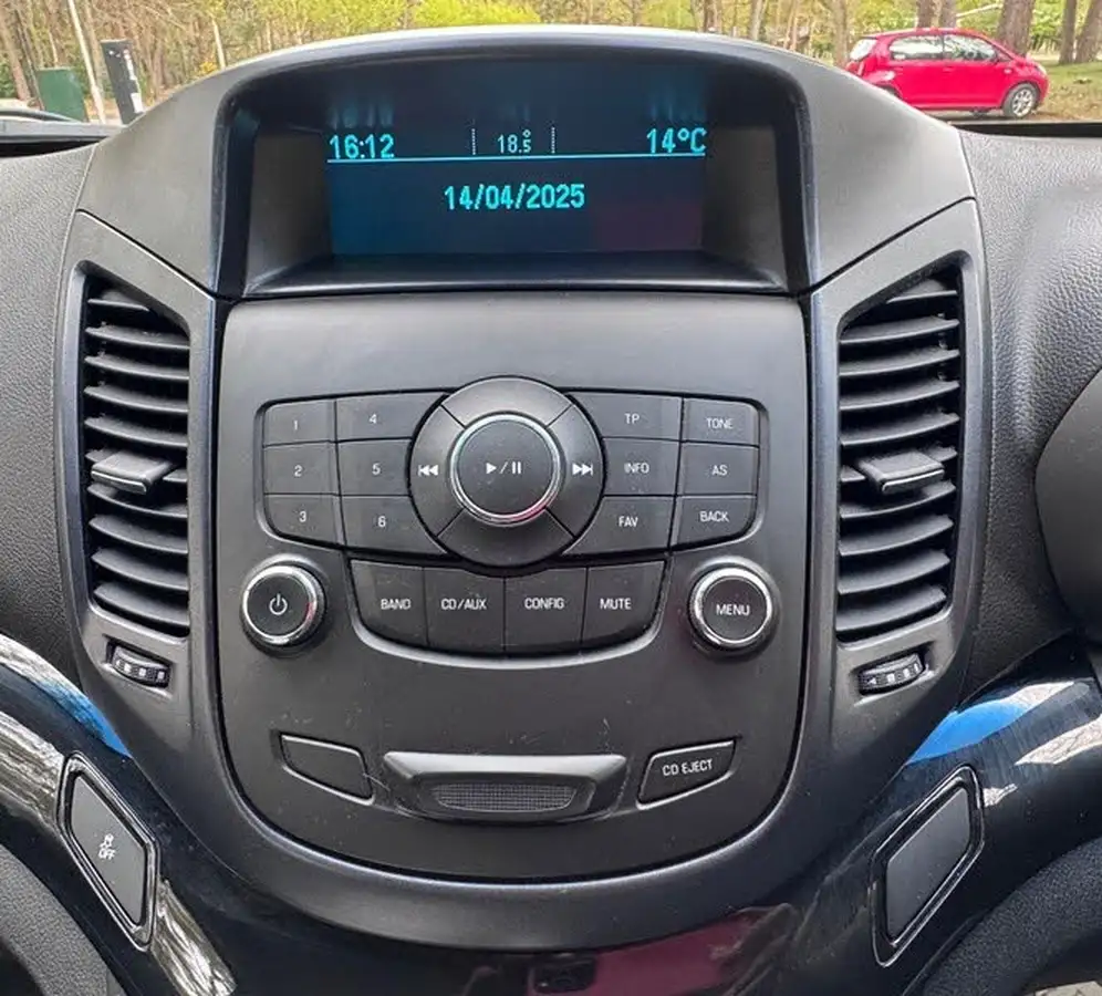 2011-chevrolet-orlando-20td-lt-163ps-auto-big-28