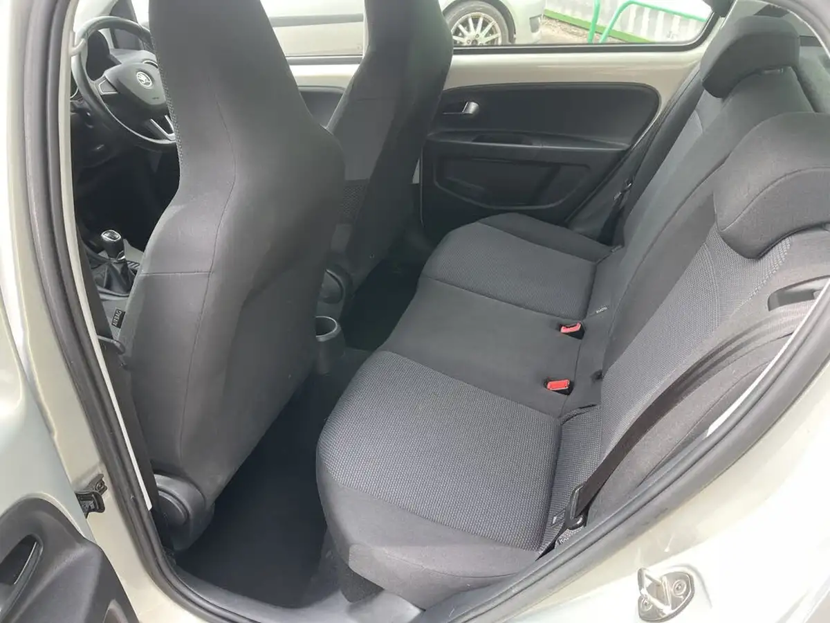 2015-skoda-citigo-10-elegance-60ps-greentech-5d-big-14
