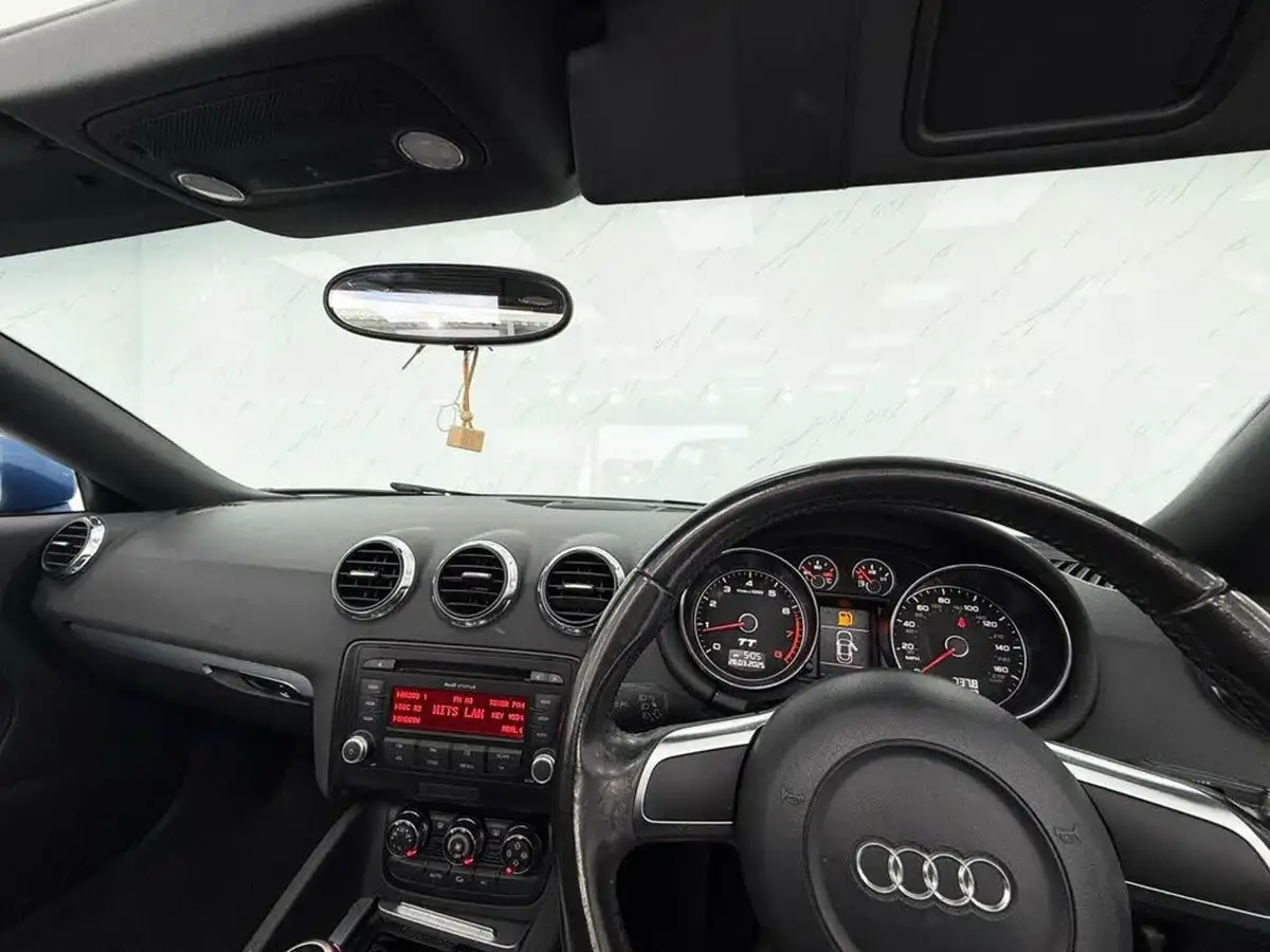 2010-audi-tt-roadster-18-tfsi-t-big-13