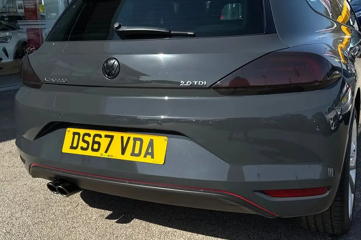 2017-volkswagen-scirocco-20tdi-gt-150ps-ss-big-32