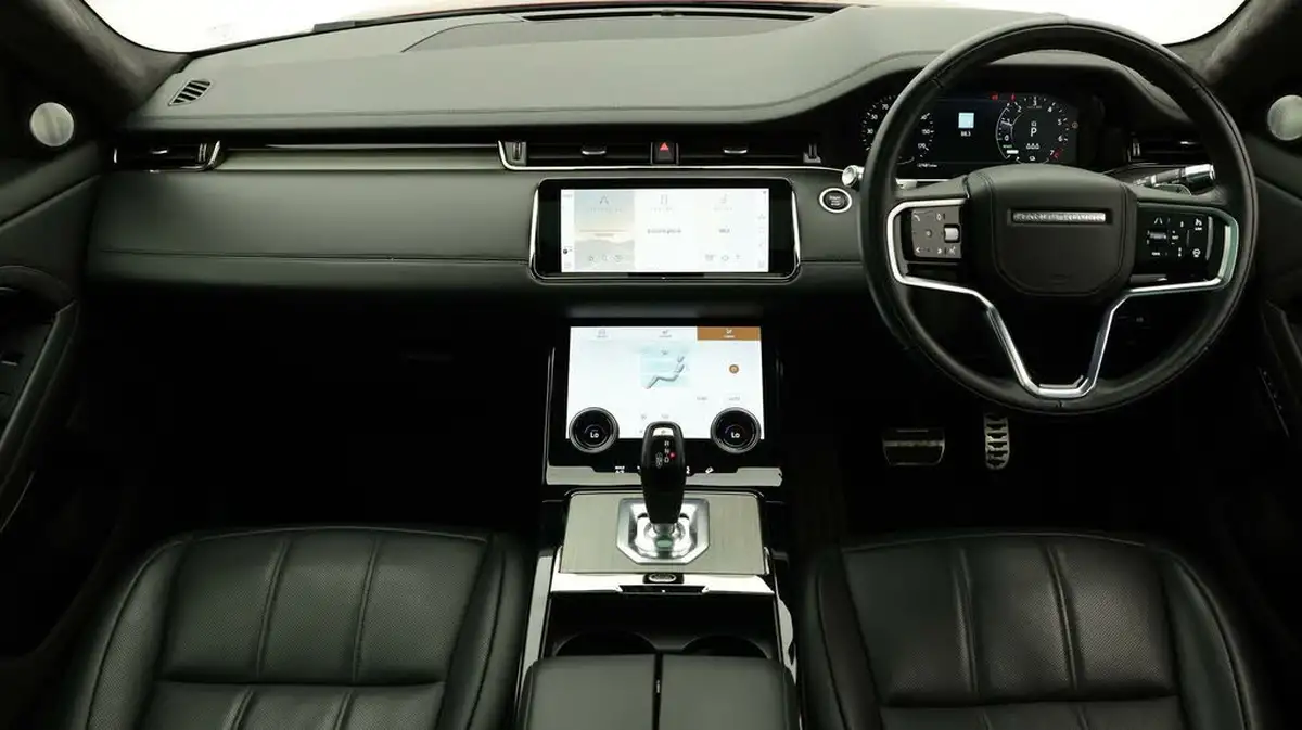 2021-land-rover-range-rover-evoque-15-p300e-autobiography-big-12
