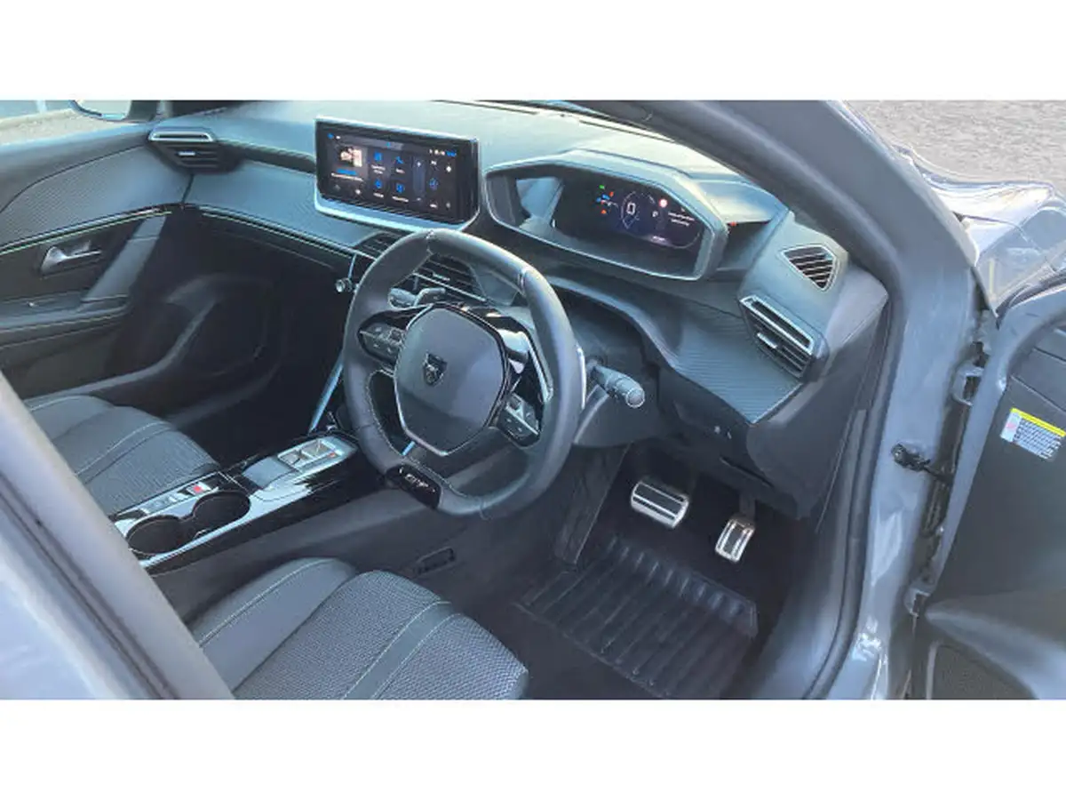 2024-peugeot-208-12-puretech-gt-136ps-hybrid-e-dsc6-big-10