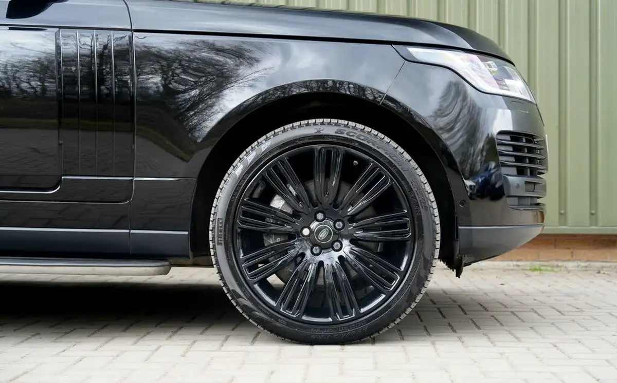 2020-land-rover-range-rover-44-sdv8-vogue-big-8
