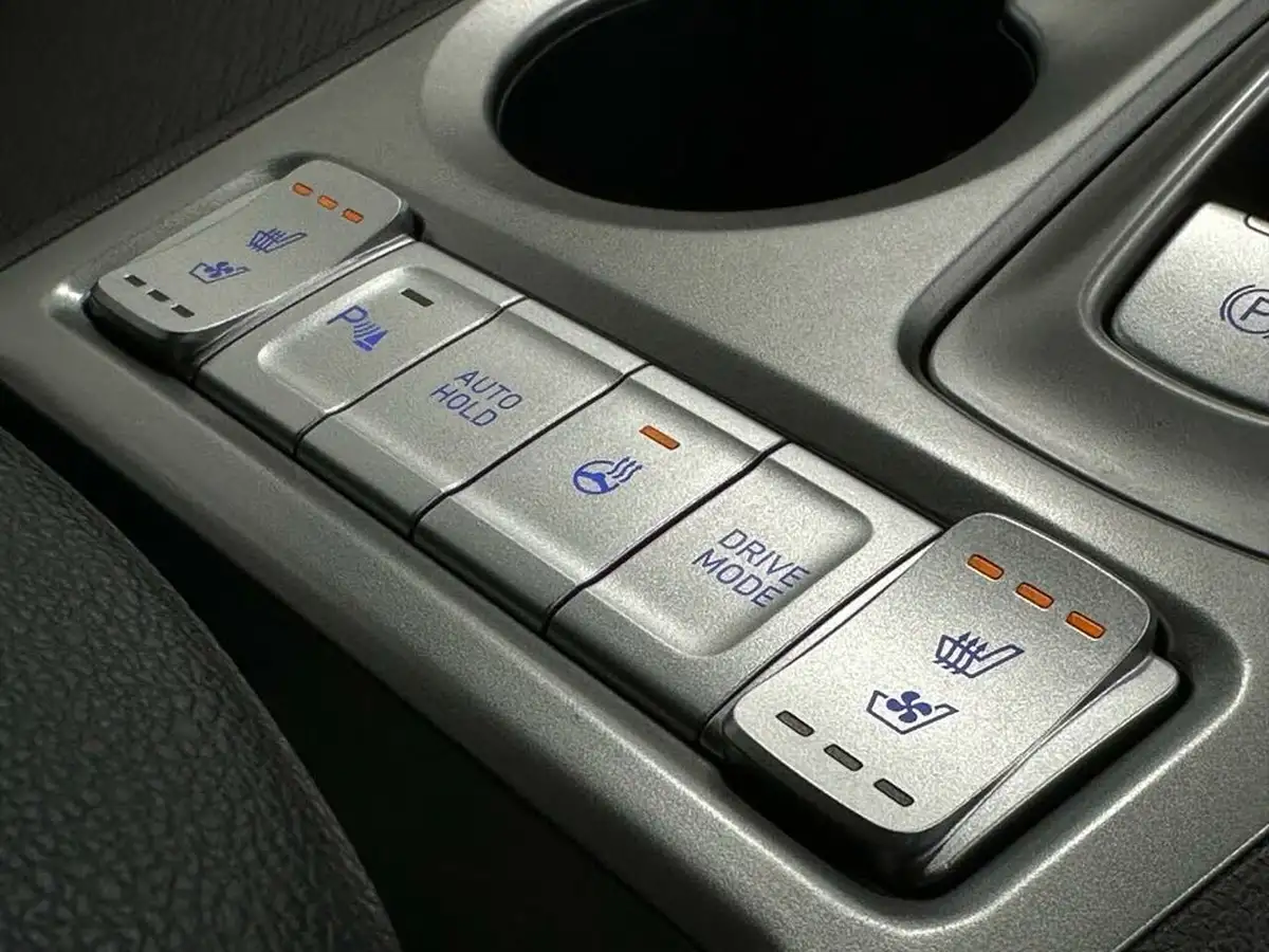 2020-hyundai-kona-e-premium-se-64kwh-105kw-obc-big-16