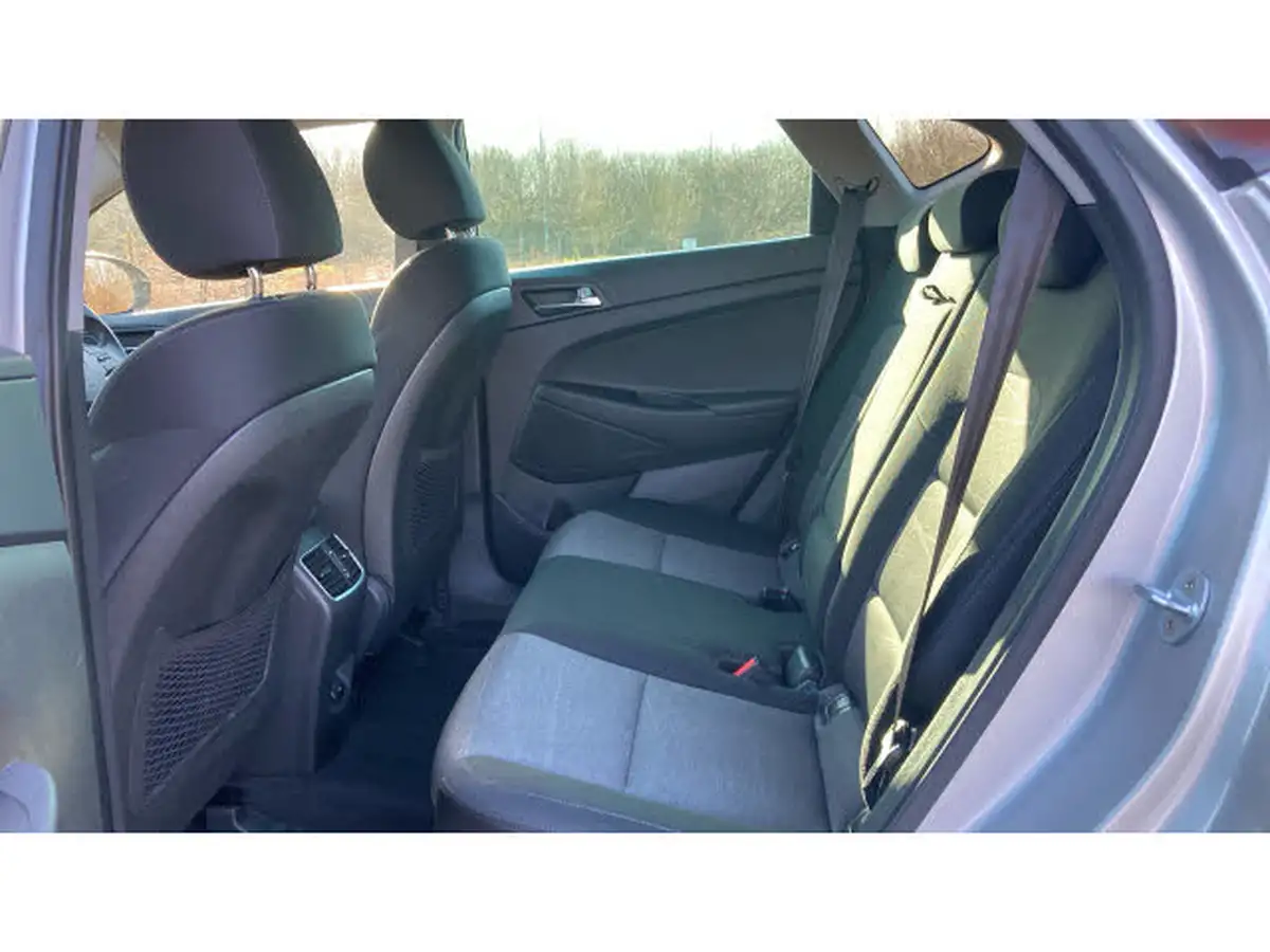 2019-hyundai-tucson-16-t-gdi-se-nav-dct-big-15