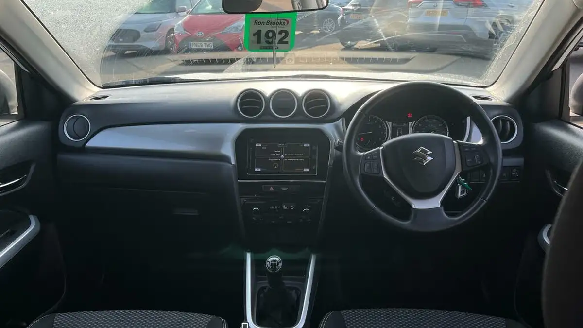 2017-suzuki-vitara-16-sz-t-big-4