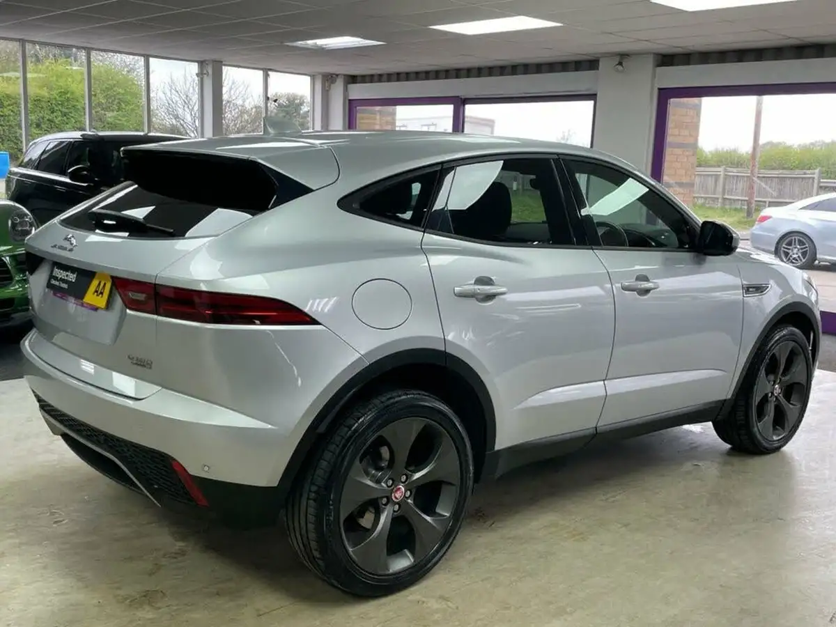 2019-jaguar-e-pace-20-i4d-hse-180ps-big-6