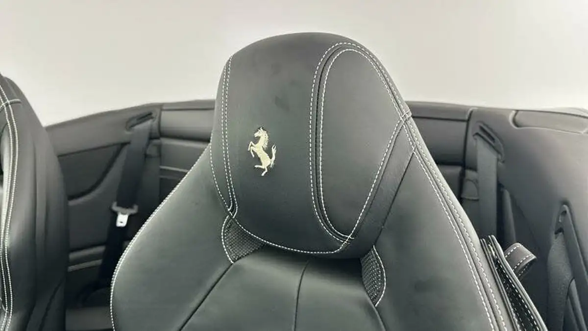 2015-ferrari-california-39-t-big-13