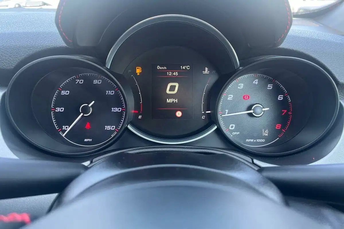 2022-fiat-500x-10-firefly-turbo-sport-big-17