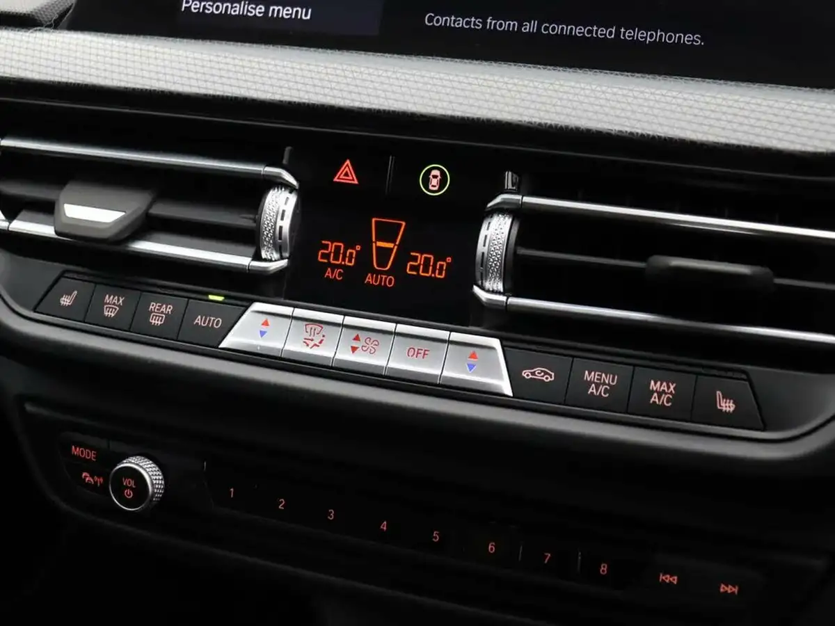 2022-bmw-1-series-15td-116d-sport-dct-big-16