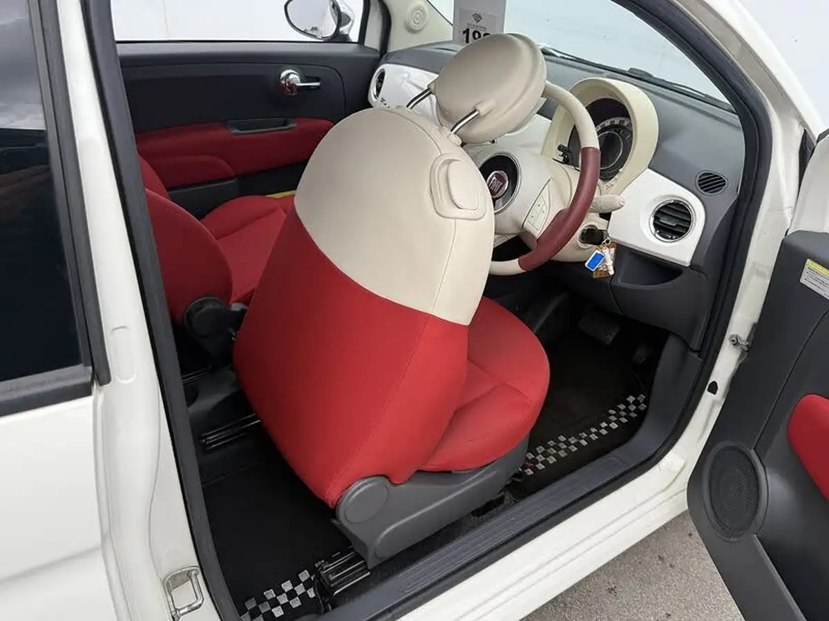 2014-fiat-500-12-pop-big-11