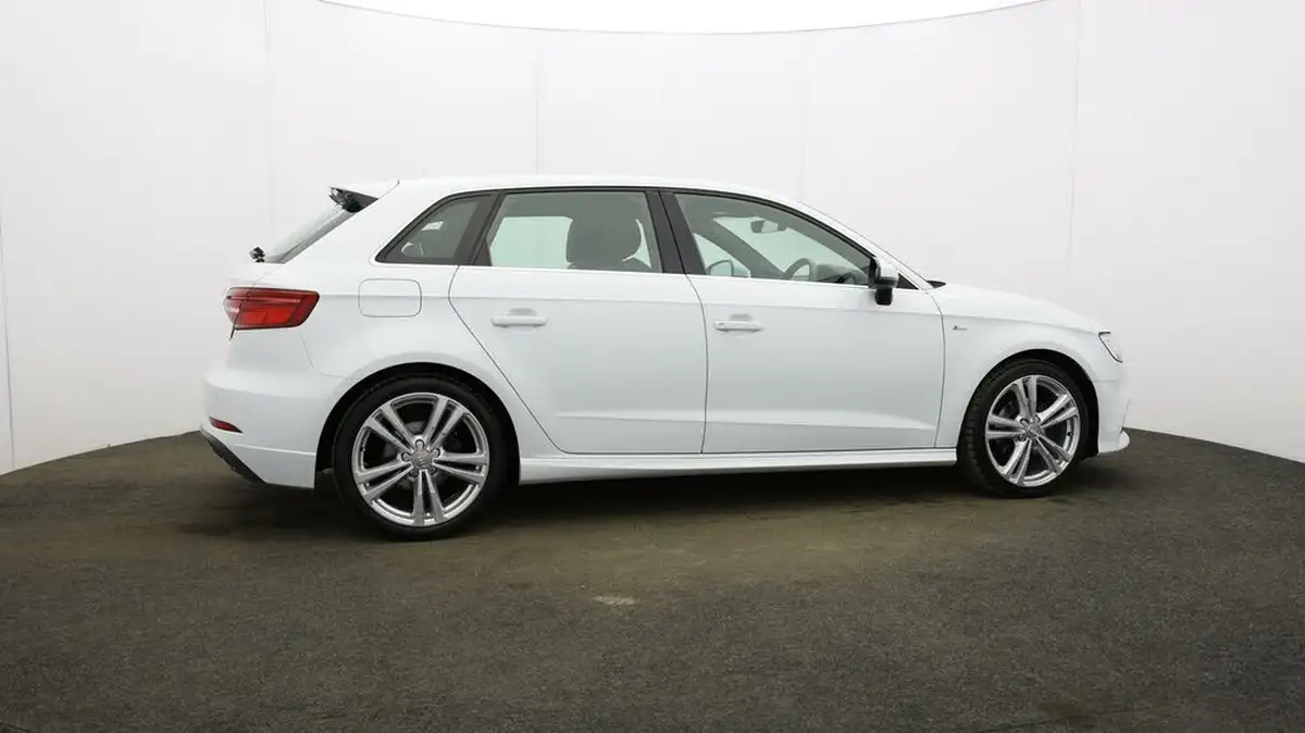 2018-audi-a3-15-tfsi-s-line-sportback-5d-big-45