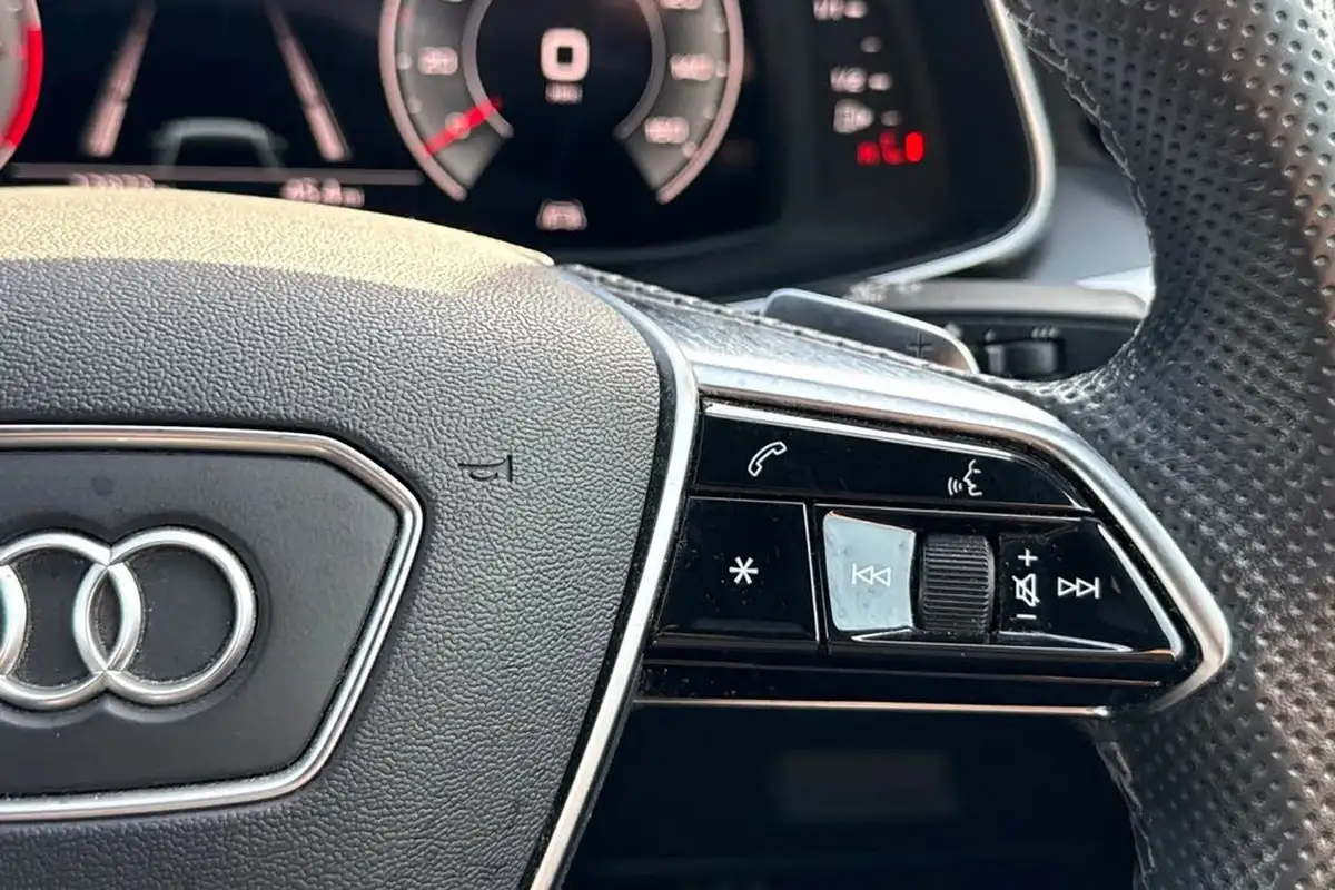 2022-audi-a6-saloon-20-40-tfsi-s-line-big-48