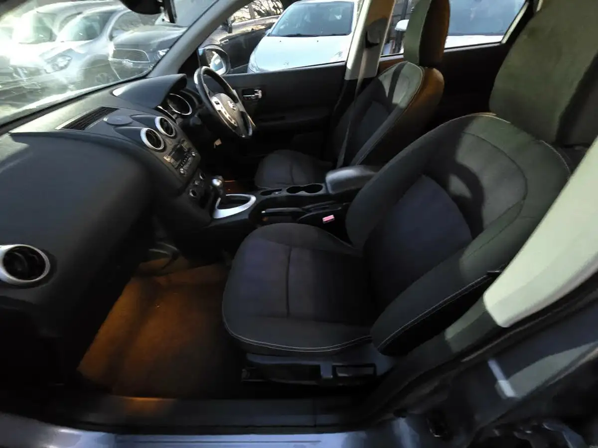 2012-nissan-qashqai-16-acenta-cvt-big-12