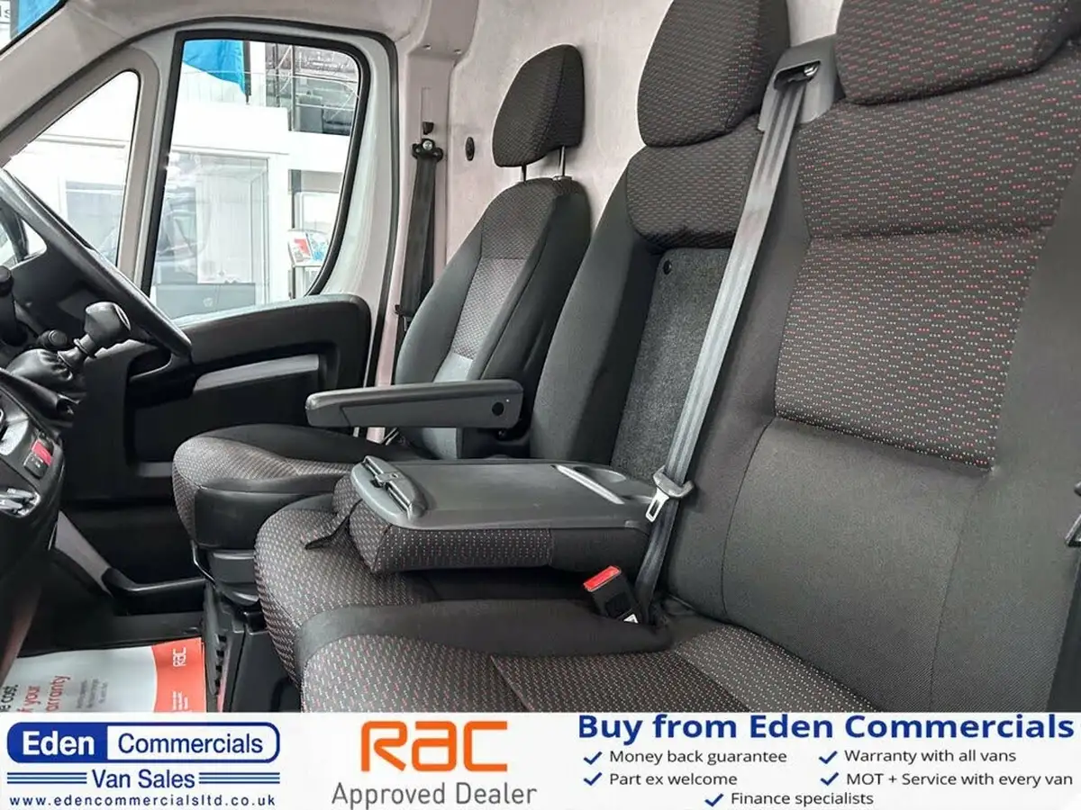 2022-citroen-relay-22bluehdi-35-l3h2-enterprise-panel-big-2