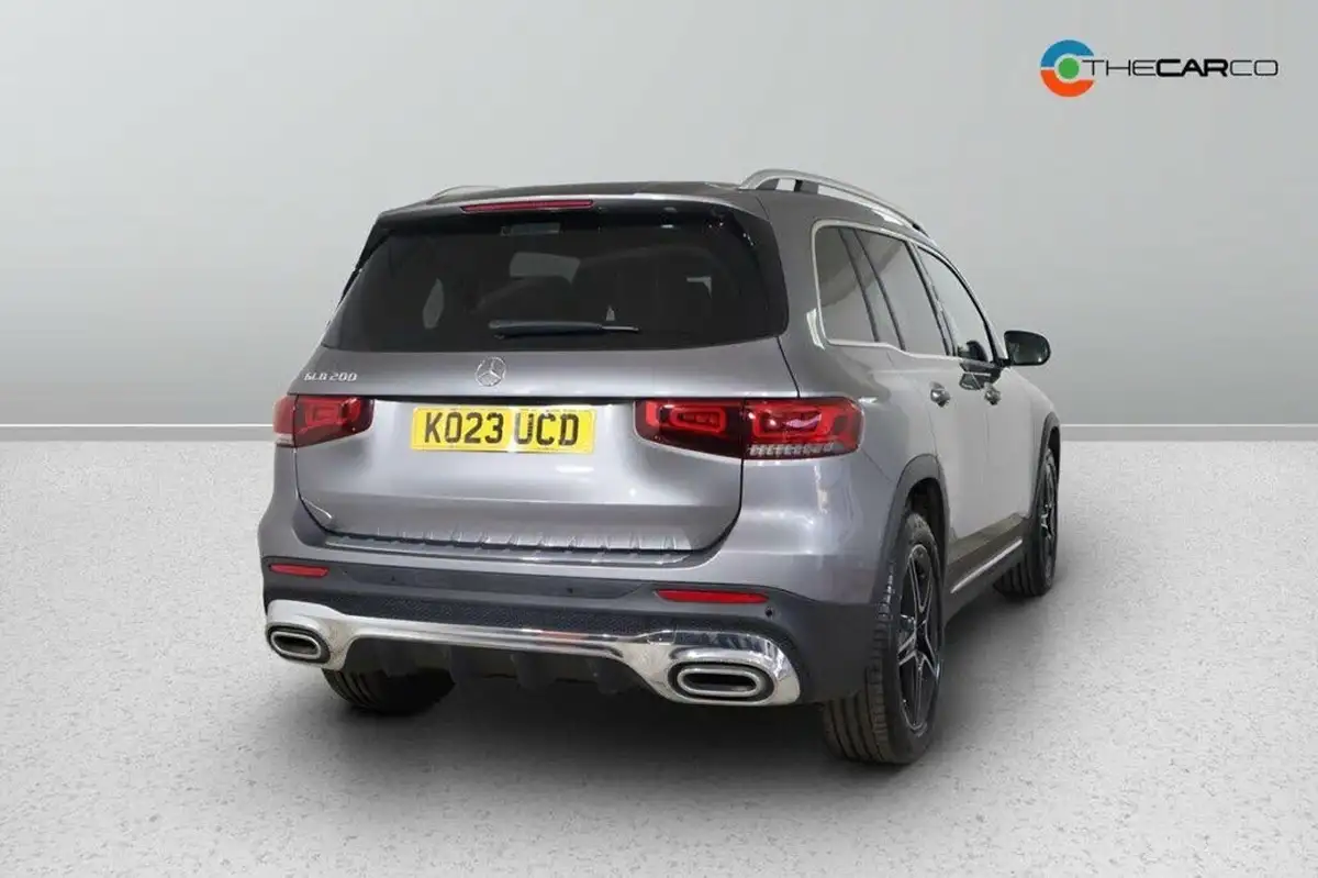 2023-mercedes-benz-glb-class-13-glb200-amg-line-executive-big-5