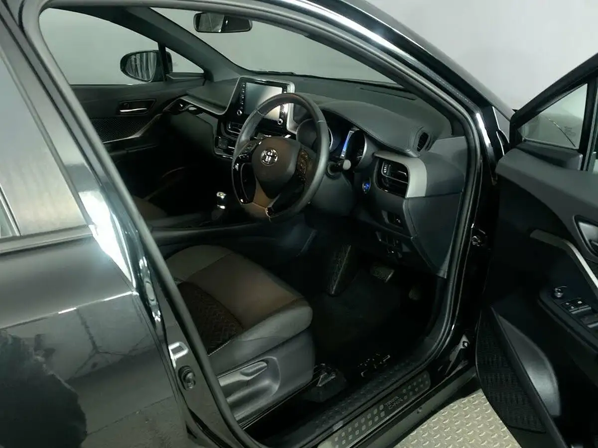 2022-toyota-c-hr-18-vvt-i-icon-big-14