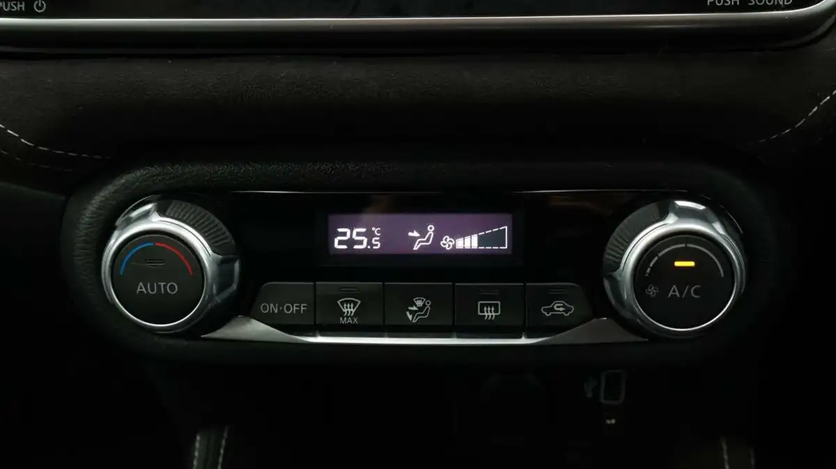 2021-nissan-micra-10-ig-t-n-sport-cvt-big-12
